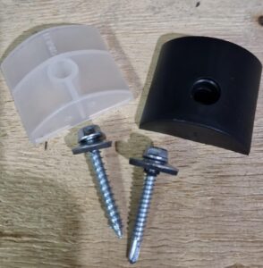 Tope traslúcido de fijación para chapas onduladas y grecas con tornillo 1.5 " punta calada para madera x 50 unidades