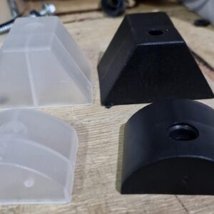 Tope trapezoidal  traslúcido o negro x 50 unidades